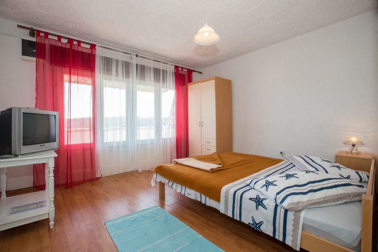 Apartments Renata Kampor Exterior foto